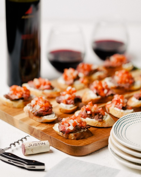 Crostini with Steak & Herbed Cheese