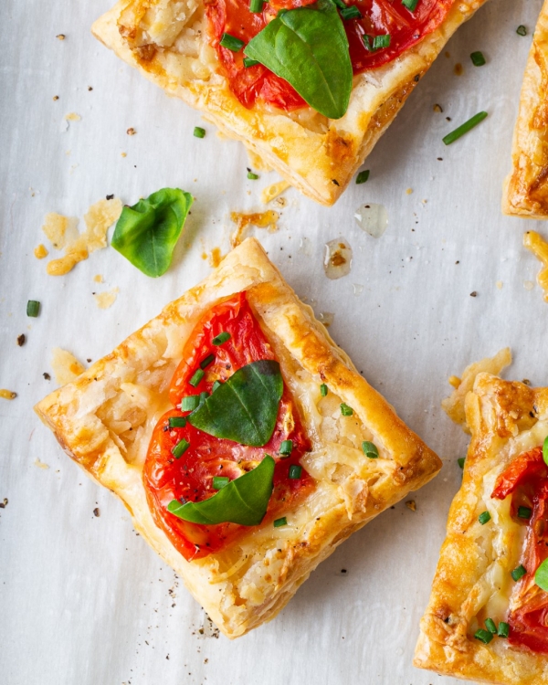 Easy Tomato Tartlets