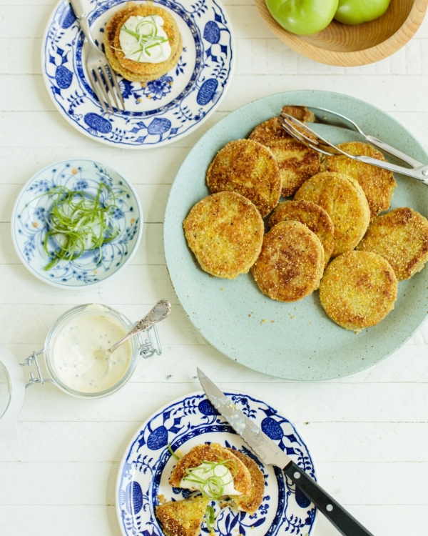 Fried Green Tomatoes & Horseradish Aioli