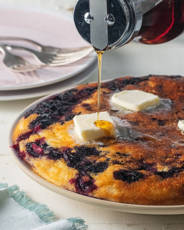 Giant No-Flip Blueberry Pancake