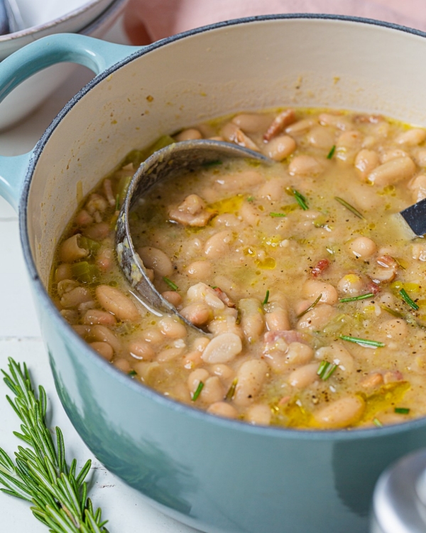 Slow Cooker Cannellini Soup